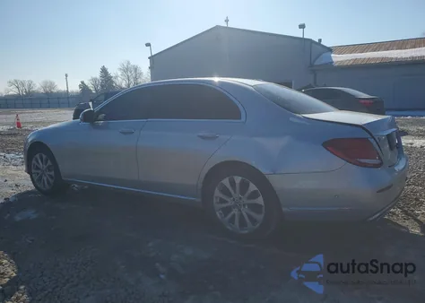 2017 Mercedes-Benz E 300 4Matic z USA, uszkodzony, nr VIN WDDZF4KB9HA232250